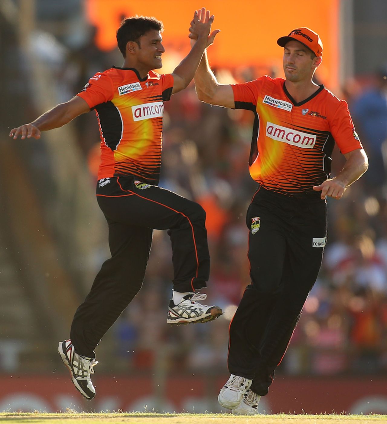 Yasir Arafat picked up two more wickets, Perth Scorchers v Melbourne Stars, Big Bash League 2014-15, semi-final, Perth, January 25, 2015