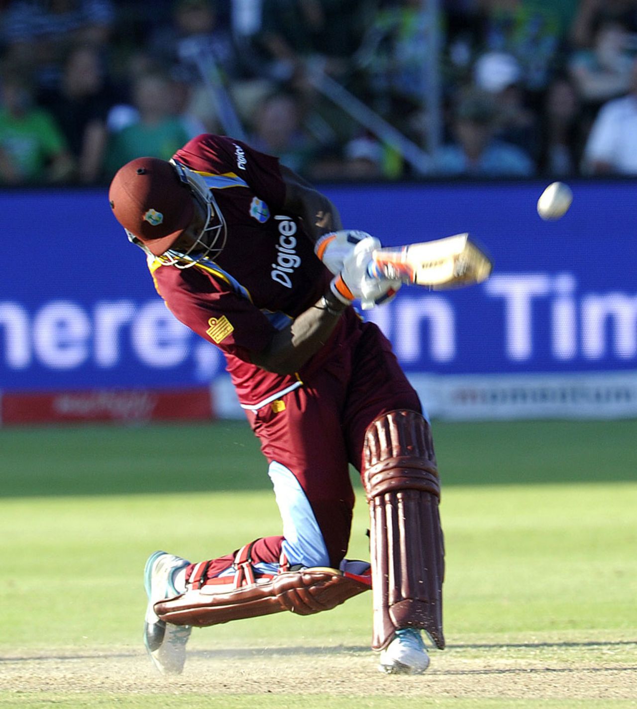 Andre Russell cuts loose, South Africa v West Indies, 4th ODI, Port Elizabeth, January 25, 2015