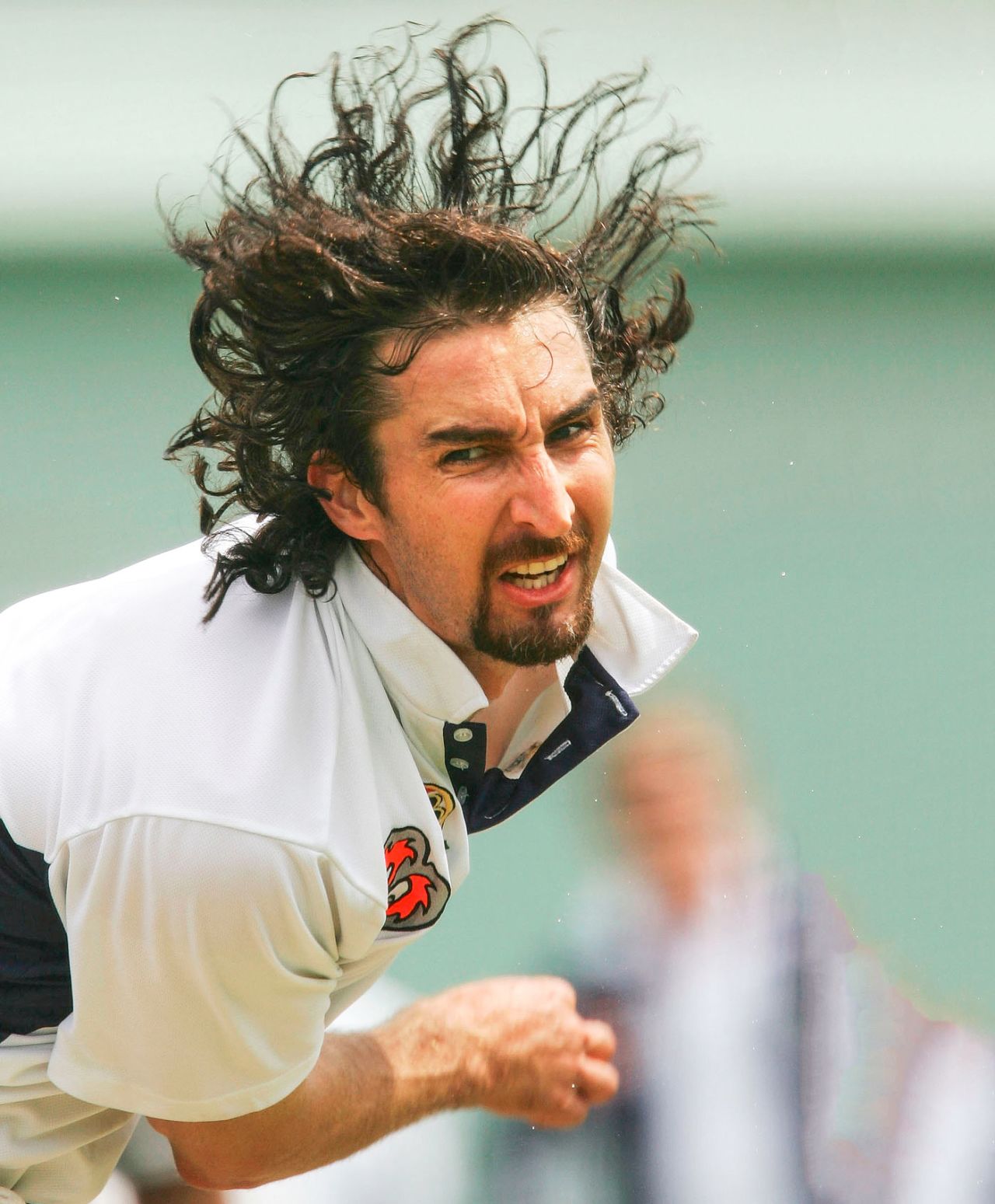 Jason Gillespie bowls during training, Sydney, December 7, 2004