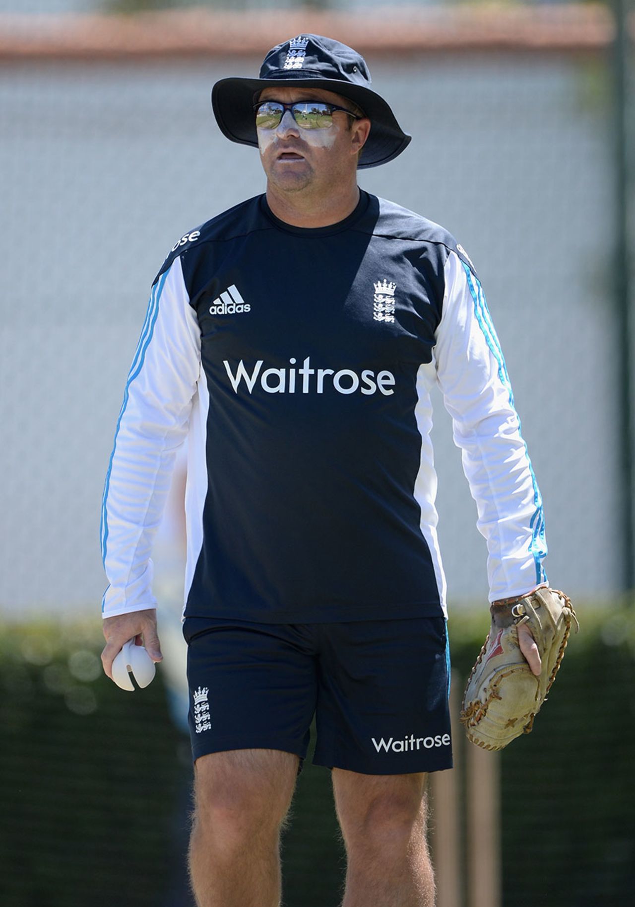 England assistant coach Paul Farbrace oversees training, Perth, January 27, 2015