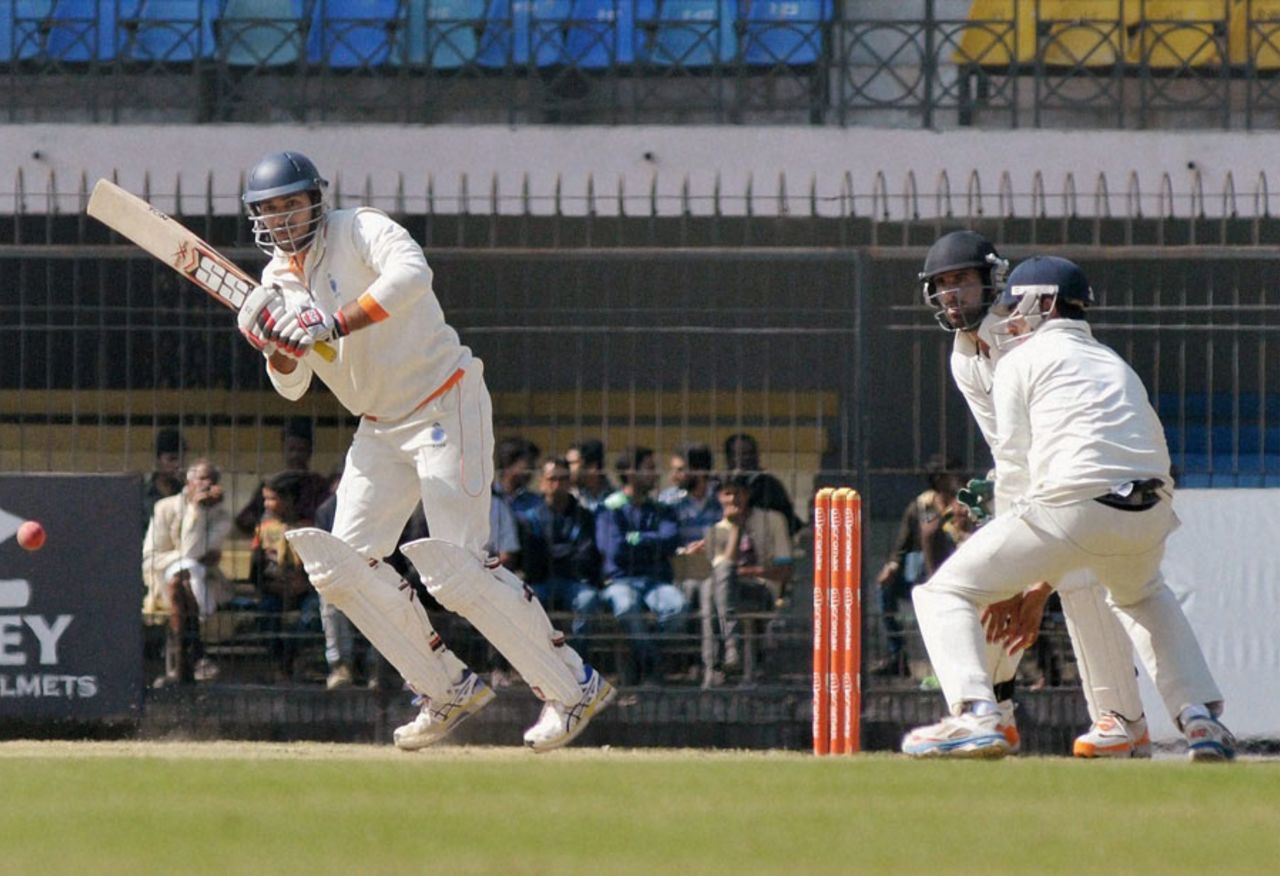 Naman Ojha scored 85 on the first day, Madhya Pradesh v Jammu & Kashmir, Ranji Trophy 2014-15, Group A, 8th round, 1st day, Indore, January 29, 2015