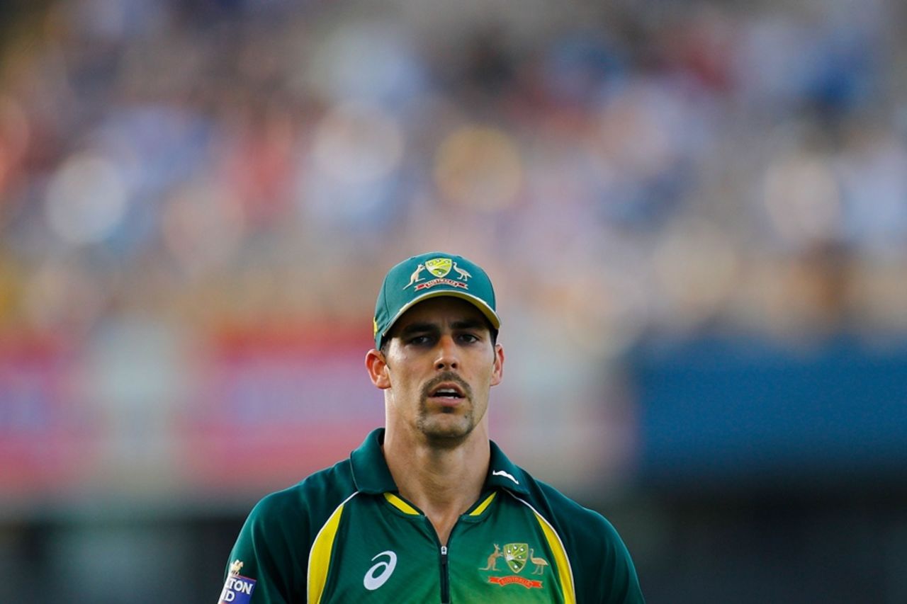 Mitchell Johnson stands in the field, Australia v South Africa, 2nd ODI, Perth, November 16, 2014
