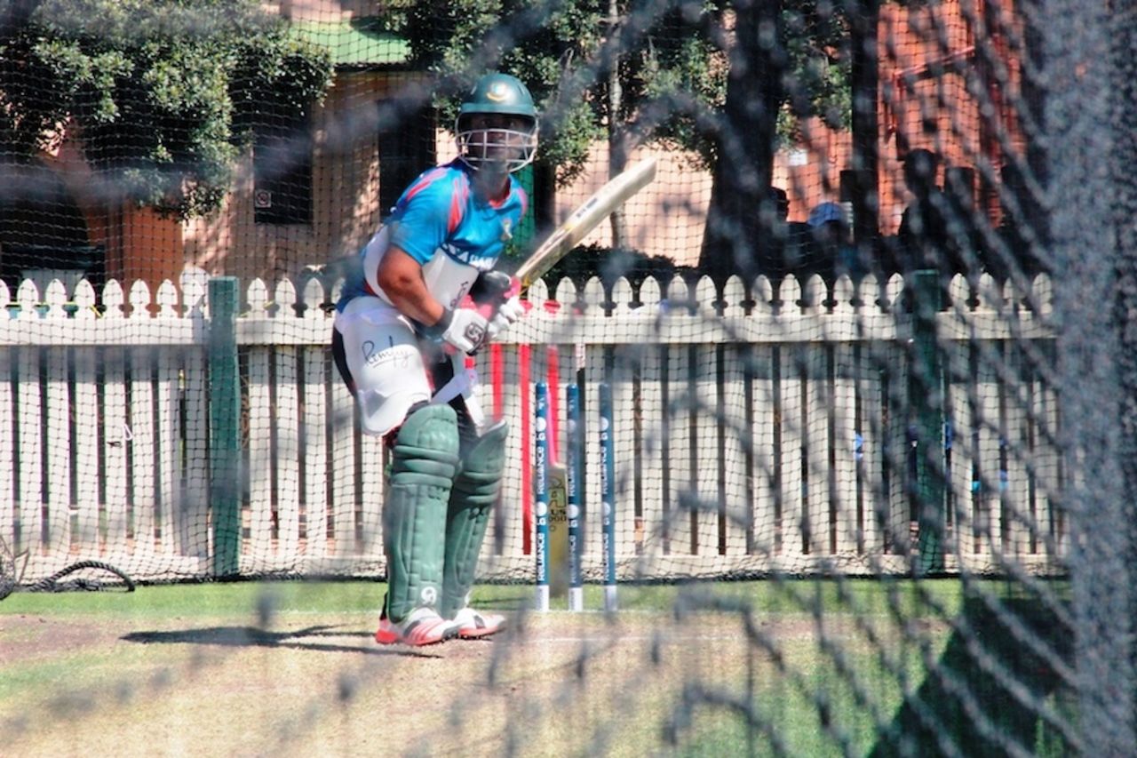 Tamim Iqbal bats in the nets at the SCG, Sydney, February 8, 2015