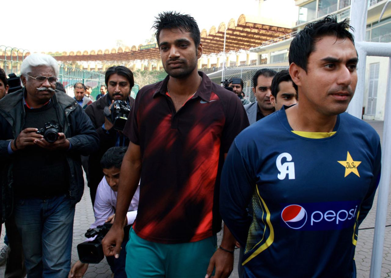 Nasir Jamshed and Rahat Ali arrive for a press conference, Lahore, February 9, 2015
