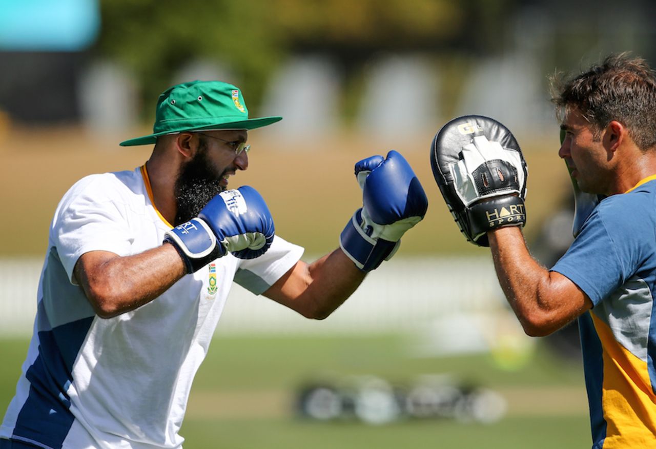 Cuts and punches: Hashim Amla during fitness training, Christchurch, February 10, 2015
