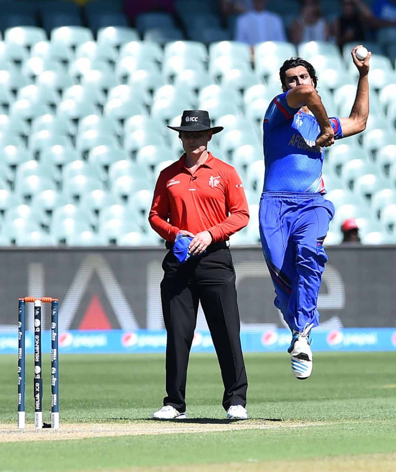 Shapoor Zadran in his delivery stride, Afghanistan v India, World Cup warm-ups, Adelaide, February 10, 2015