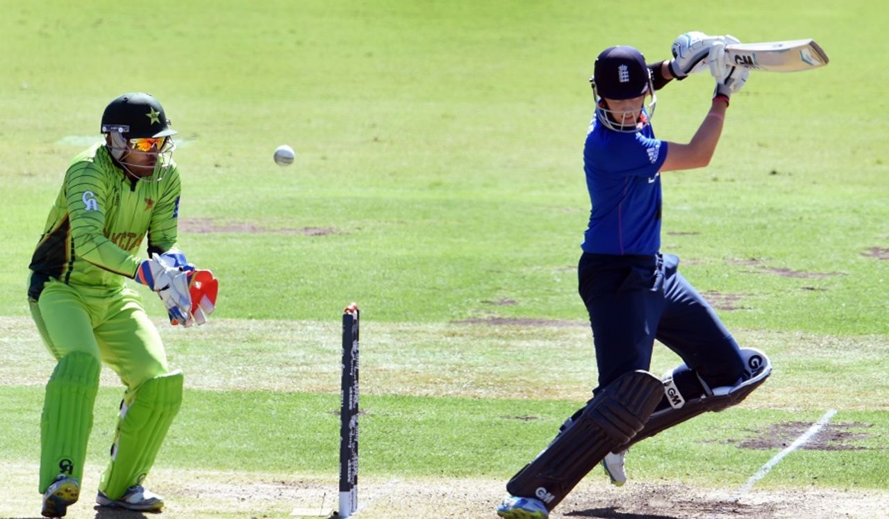 Joe Root made 85 off  89 balls to revive England after a middle-order wobble, England v Pakistan, World Cup warm-up, Sydney, February 11, 2015