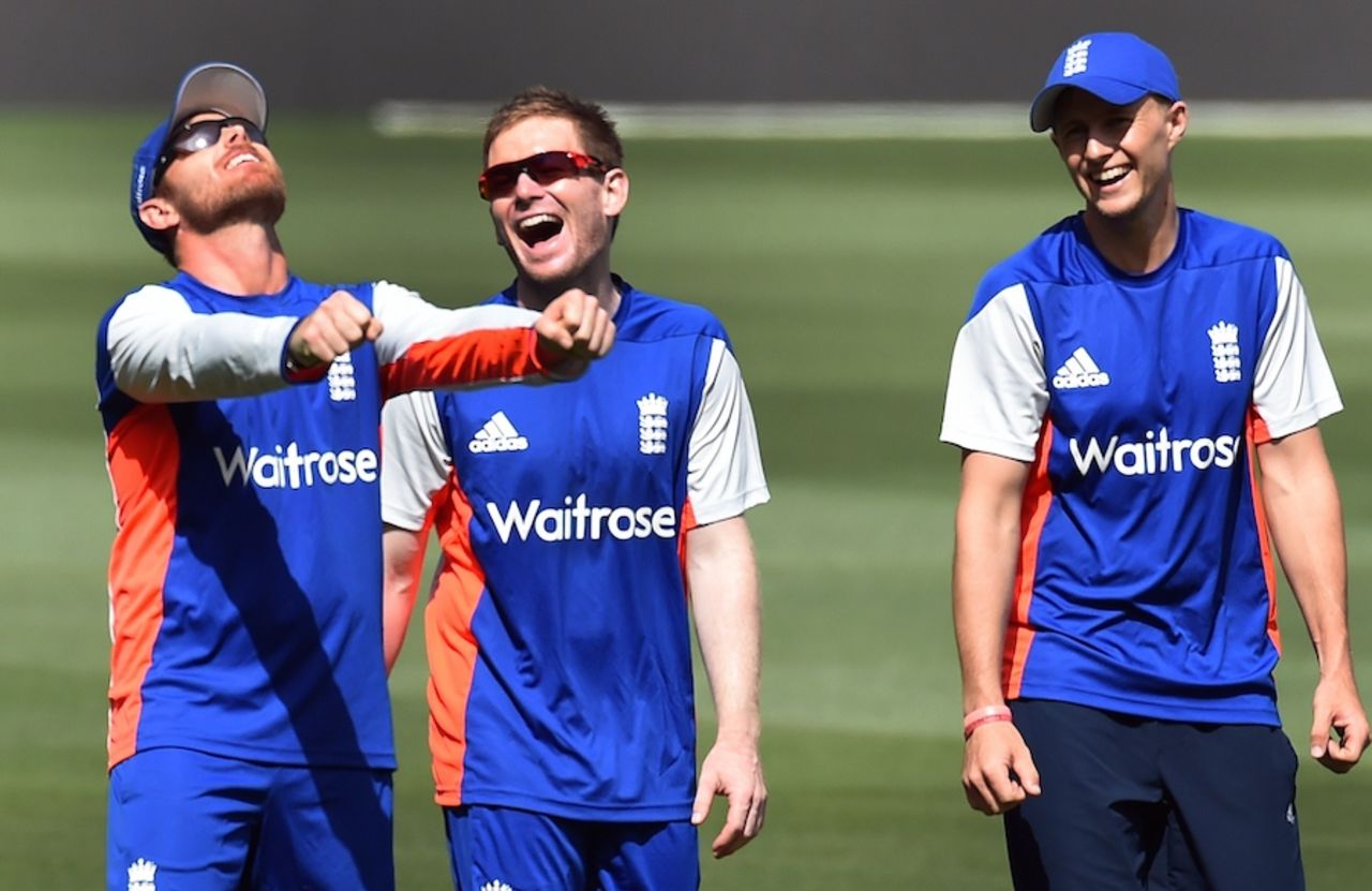 Ian Bell, Eoin Morgan and Joe Root share a joke while training, World Cup 2015, Melbourne, February 12, 2015