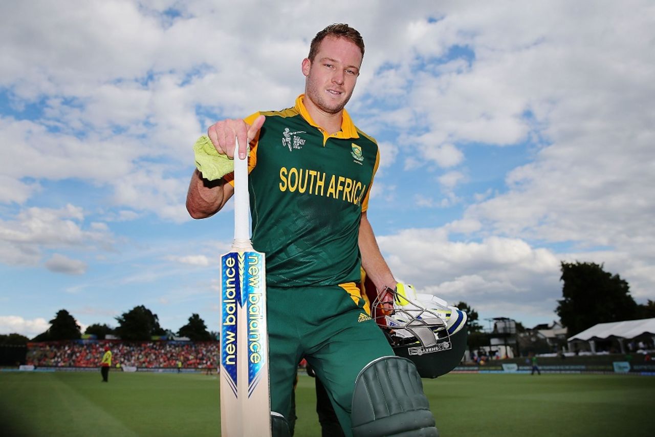 Say cheese: David Miller snapped up the Man-of-the-Match award, South Africa v Zimbabwe, World Cup 2015, Group B, Hamilton, February 15, 2015