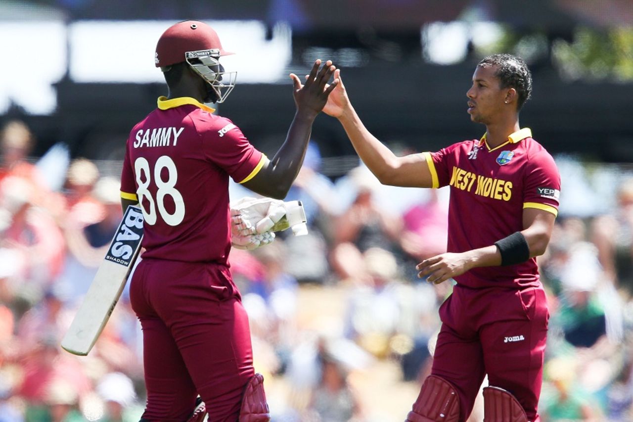 Darren Sammy and Lendl Simmons put on 154 runs for the sixth wicket, Ireland v West Indies, World Cup 2015, Group B, Nelson, February 16, 2015