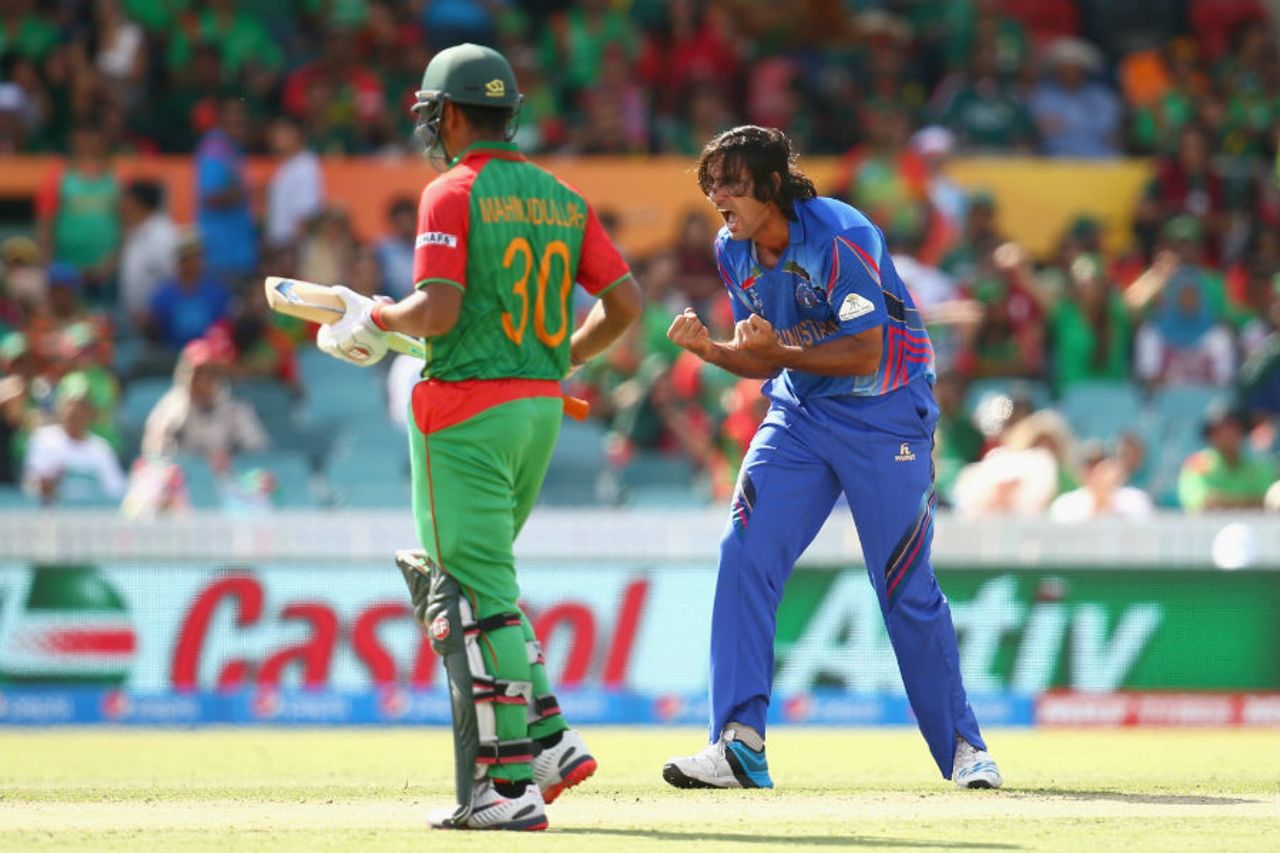 Shahpoor Zadran had Mahmudullah caught behind for 23, Afghanistan v Bangladesh, World Cup 2015, Group A, Canberra, February 18, 2015