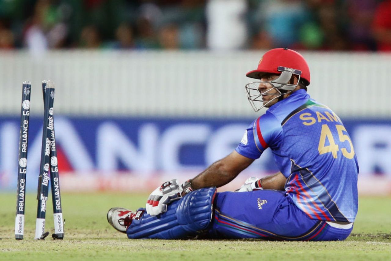Samiullah Shenwari watches in despair as he is run out, Afghanistan v Bangladesh, World Cup 2015, Group A, Canberra, February 18, 2015