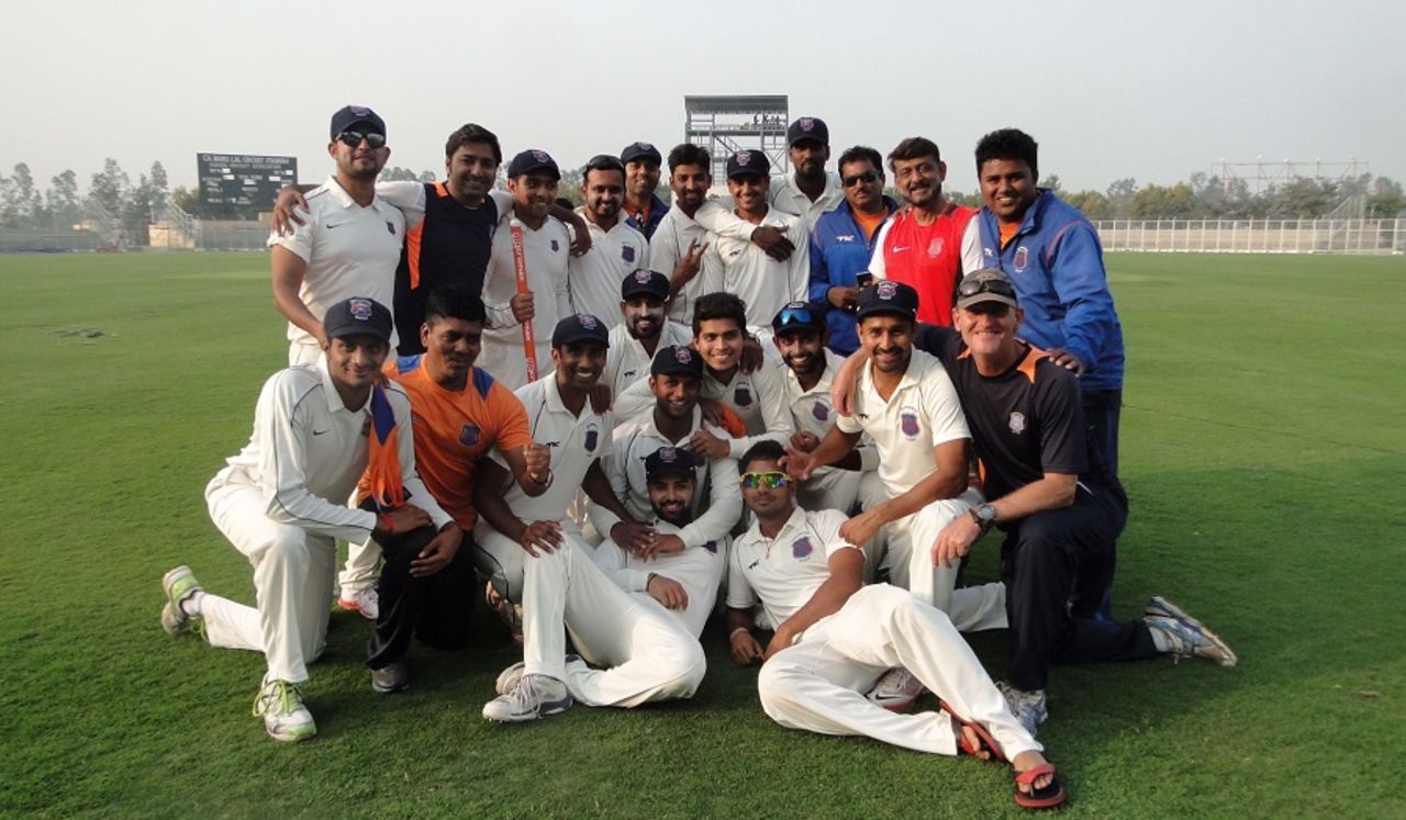 The victorious Maharashtra team after going through to the semifinal, Andhra v Maharashtra, Ranji Trophy, 4th Quarter-final, third day, Lahli, February 18, 2015