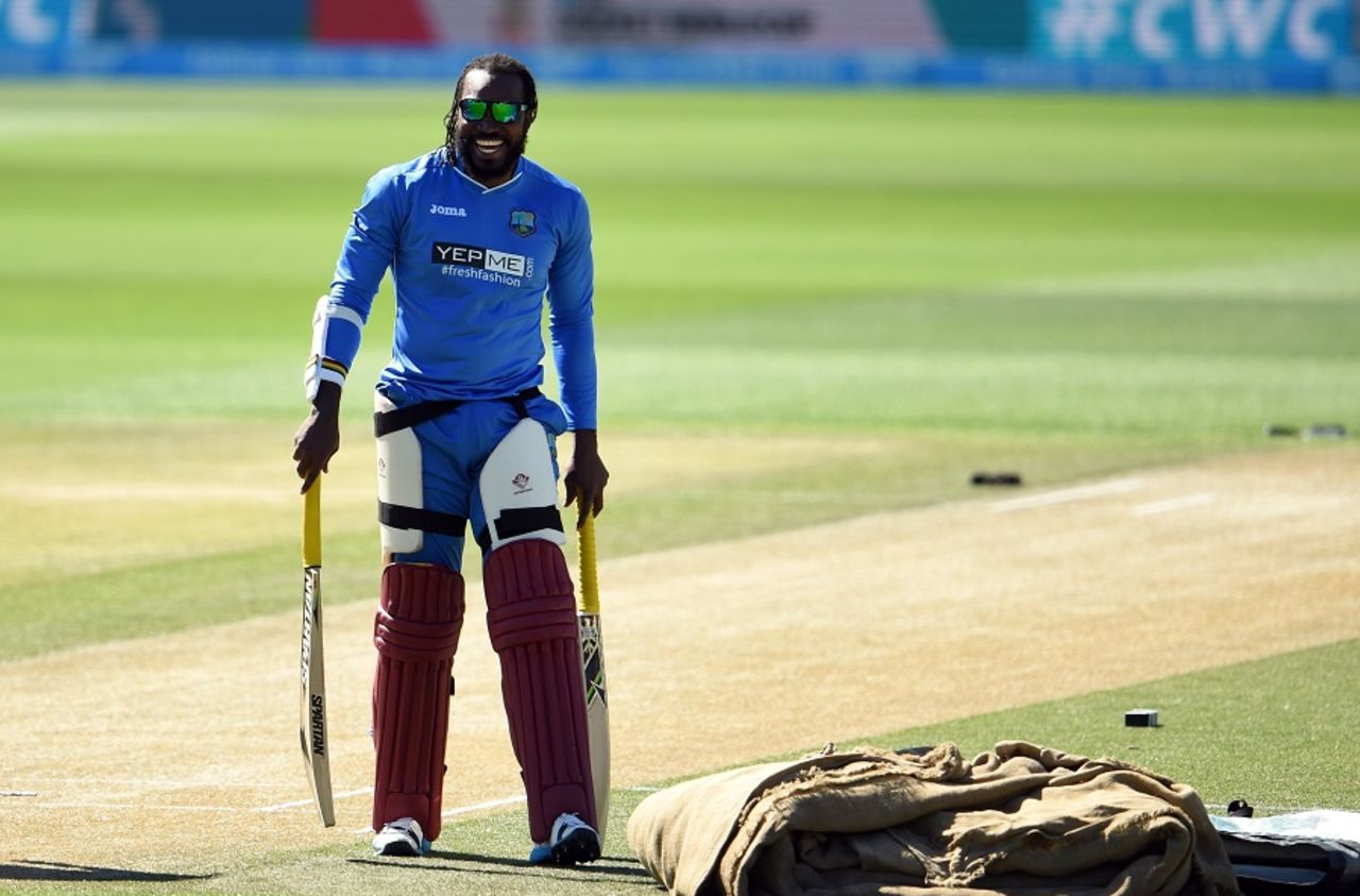 Chris Gayle looks relaxed during a training session ahead of the game against Pakistan, Christchurch, February 20, 2015