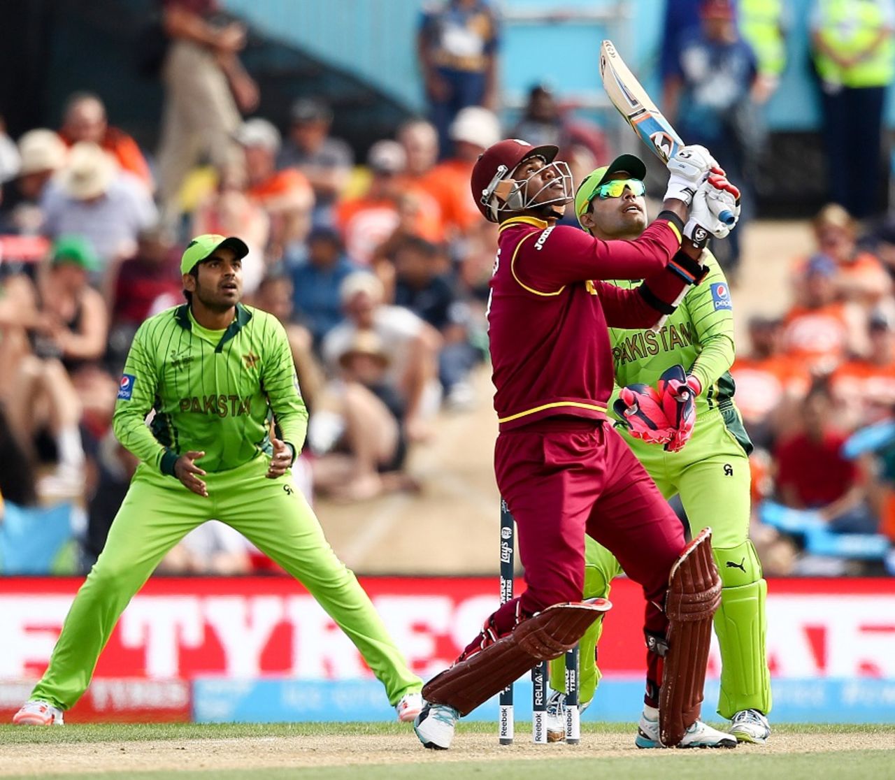 Marlon Samuels smites one to the leg side, Pakistan v West Indies, World Cup 2015, Group B, Christchurch, February 21, 2015