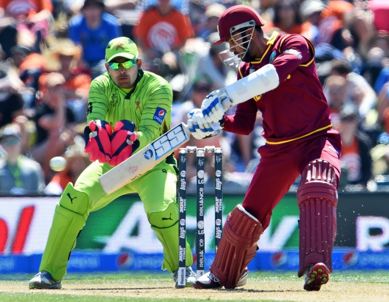 Denesh Ramdin executes a cut on his way to 51, Pakistan v West Indies, World Cup 2015, Group B, Christchurch, February 21, 2015