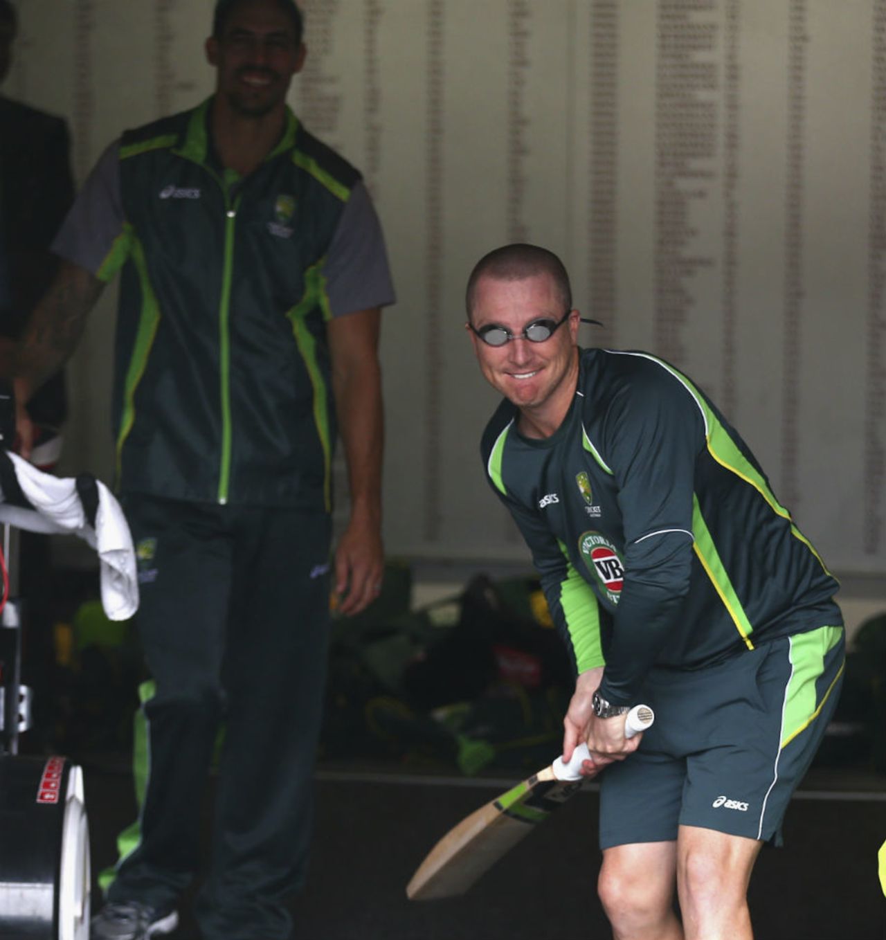 Brad Haddin shadow practises wearing swimming goggles, Australia v Bangladesh, World Cup 2015, Group A, Brisbane, February 21, 2015