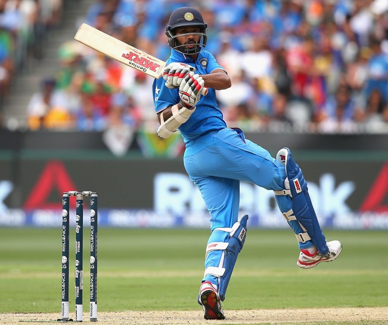 Shikhar Dhawan swivels and pulls, India v South Africa, World Cup 2015, Group B, Melbourne, February 22, 2015