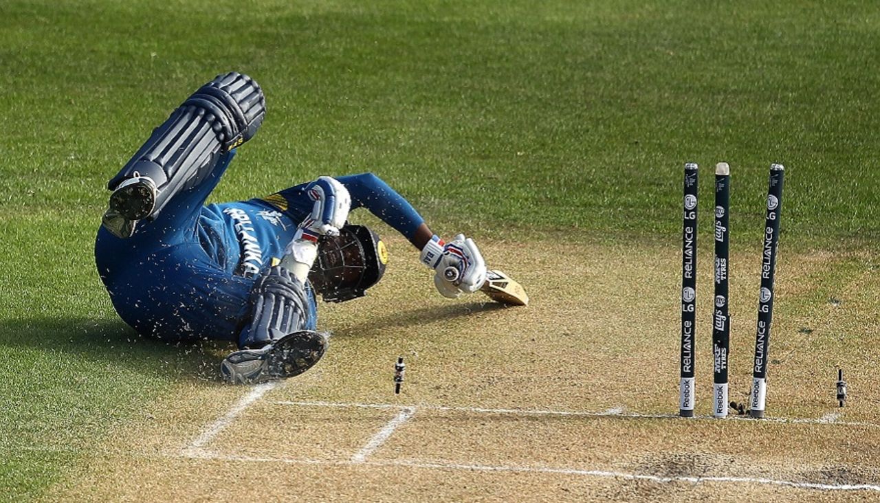 Angelo Mathews can't make his ground in time, Afghanistan v Sri Lanka, World Cup 2015, Group A