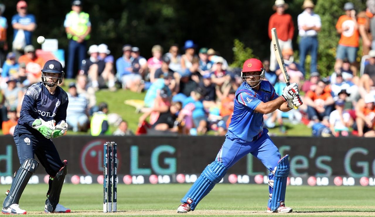 Samiullah Shenwari slices the ball through the off side, Afghanistan v Scotland, World Cup 2015, Group A, Dunedin, February 26, 2015
