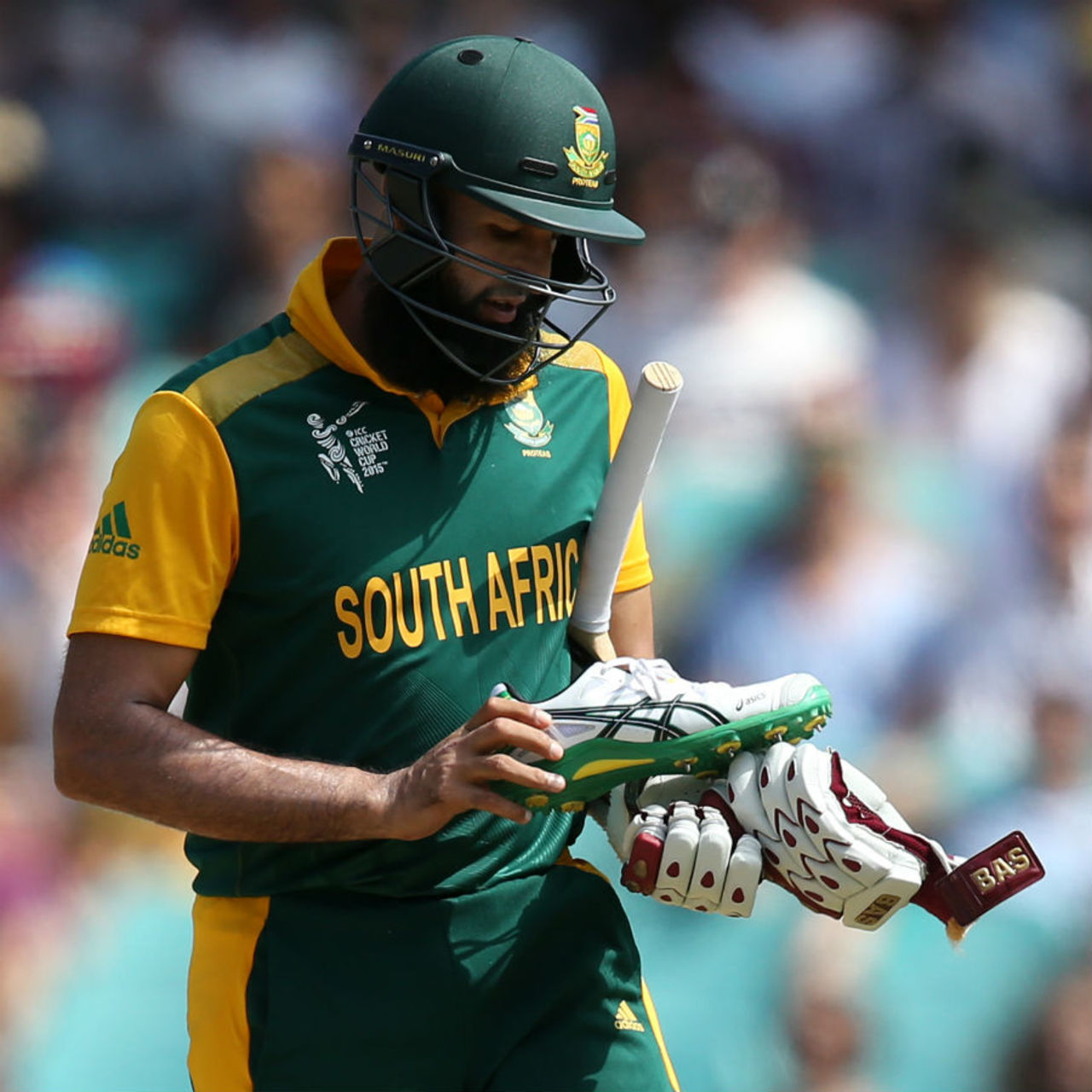 Hashim Amla lost his shoe while taking a single, South Africa v West Indies, World Cup 2015, Group B, Sydney, February 27, 2015