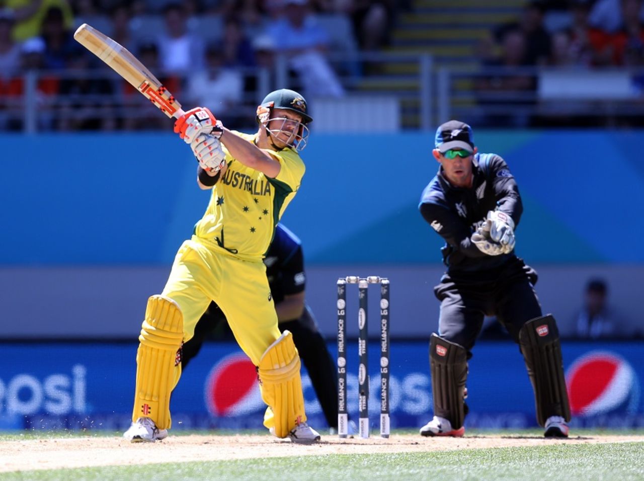 David Warner plays a cut on his way to 34, New Zealand v Australia, World Cup 2015, Group A, Auckland, February 28, 2015