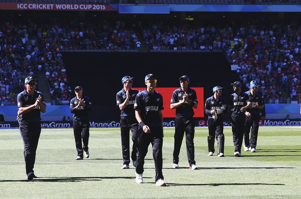 Trent Boult leads the team off the field after registering his career-best figures, New Zealand v Australia, World Cup 2015, Group A, Auckland, February 28, 2015