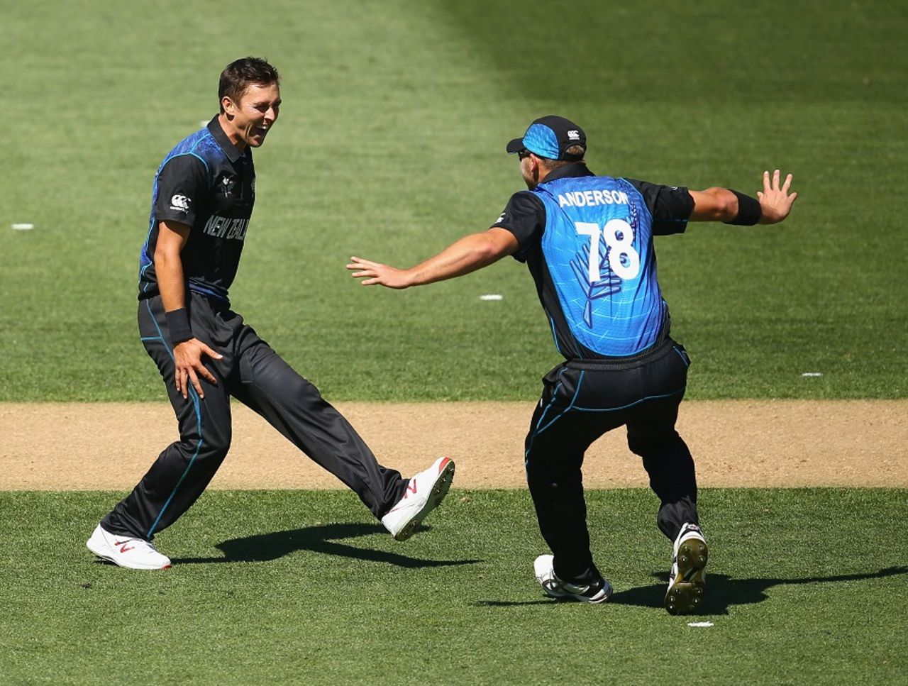 5-3-3-5: that's Trent Boult's second spell, New Zealand v Australia, World Cup 2015, Group A, Auckland, February 28, 2015