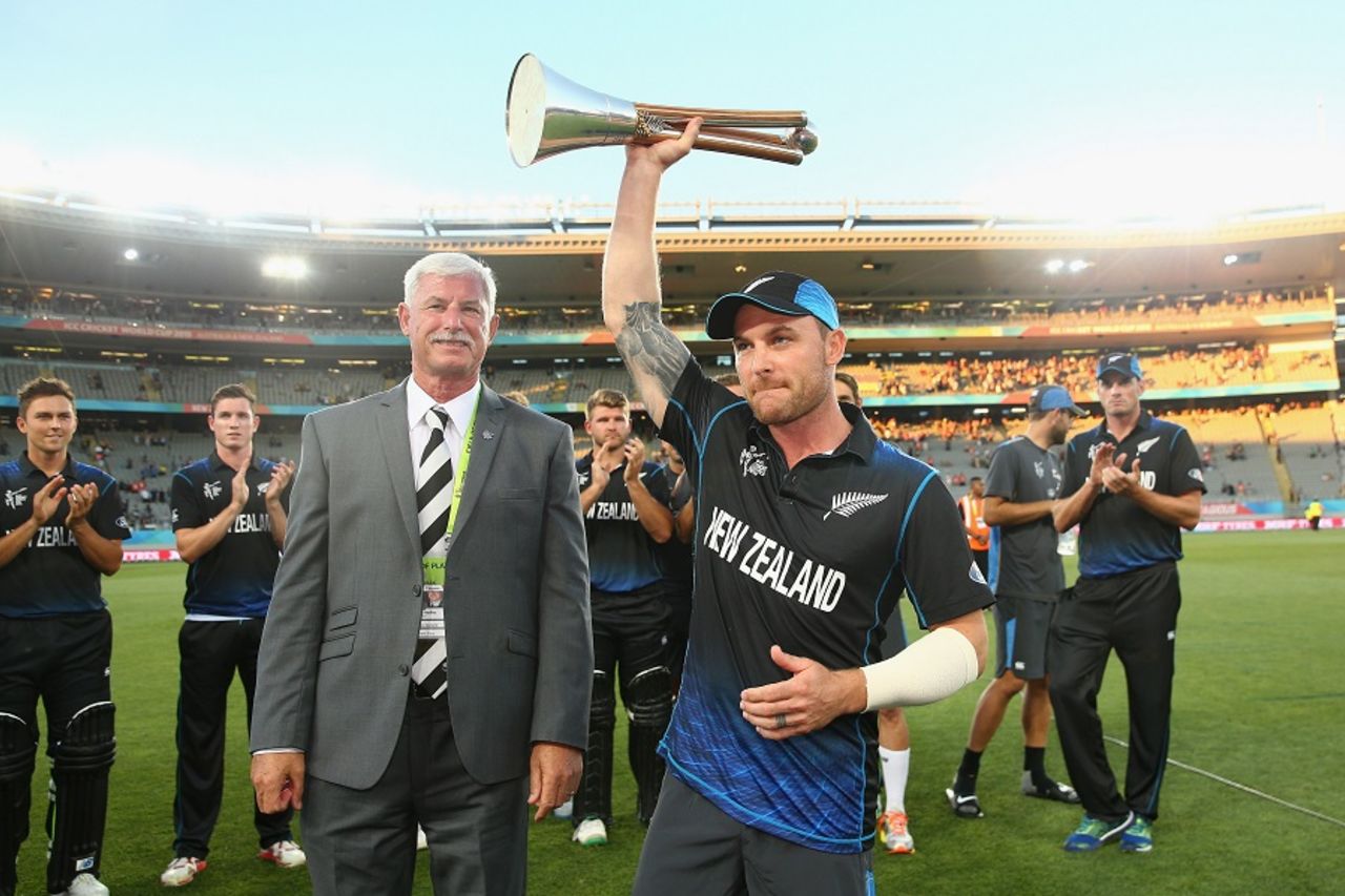 Brendon McCullum collects the Chappell-Hadlee Trophy, New Zealand v Australia, World Cup 2015, Group A, Auckland, February 28, 2015