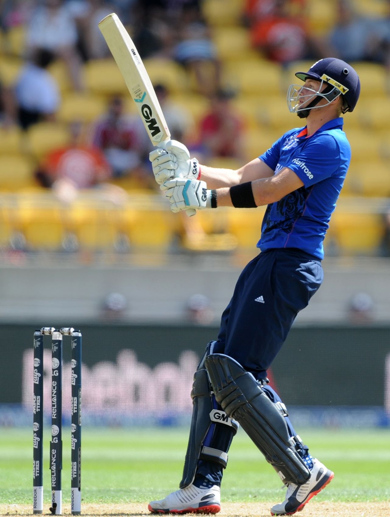 Joe Root swivels in the crease to play a pull, England v Sri Lanka, World Cup 2015, Group A, Wellington, March 1, 2015