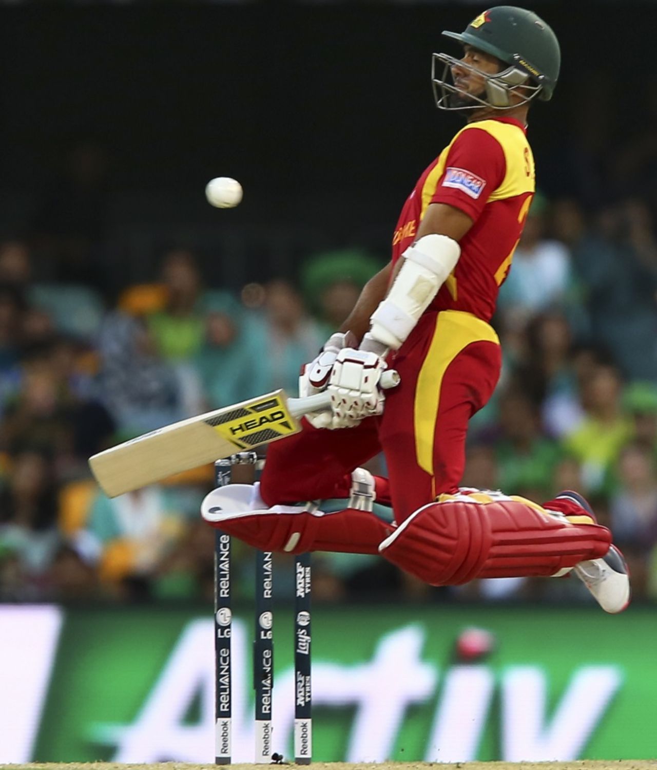 (Not) On his Toes: Sikandar Raza evades a bouncer, Pakistan v Zimbabwe, World Cup 2015, Group B, Brisbane, March 1, 2015