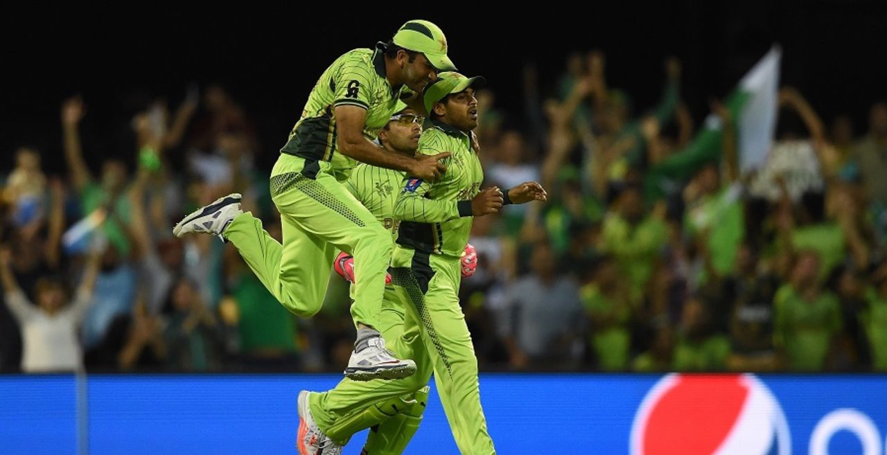 Piling it on: Sohaib Maqsood and Haris Sohail celebrate a wicket, Pakistan v Zimbabwe, World Cup 2015, Group B, Brisbane, March 1, 2015