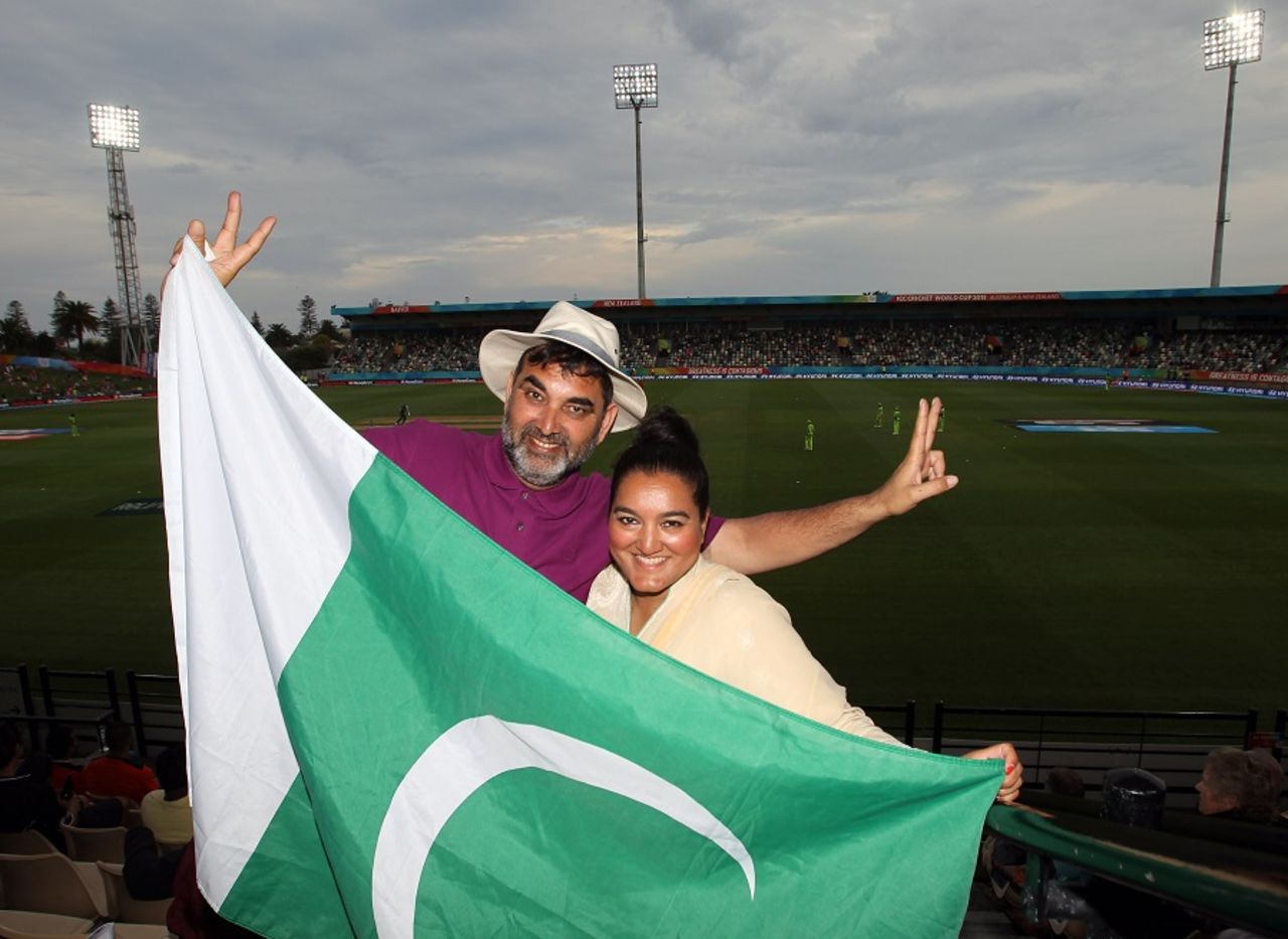 Pakistan fans show their support, Pakistan v UAE, World Cup 2015, Group B, Napier, March 4, 2015