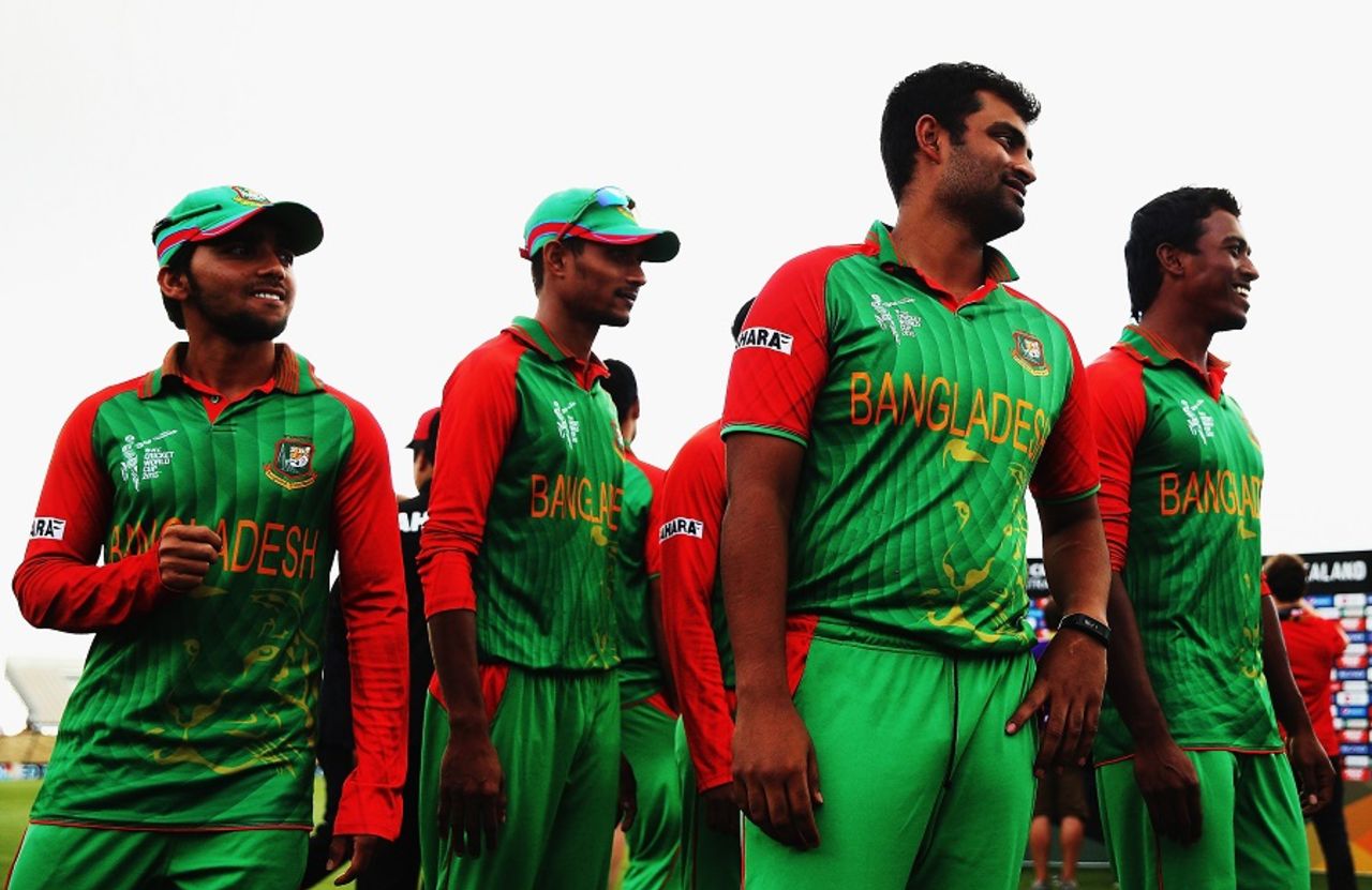 Bangladesh players get together after their six-wicket win, Bangladesh v Scotland, World Cup 2015, Group A, Nelson, March 5, 2015