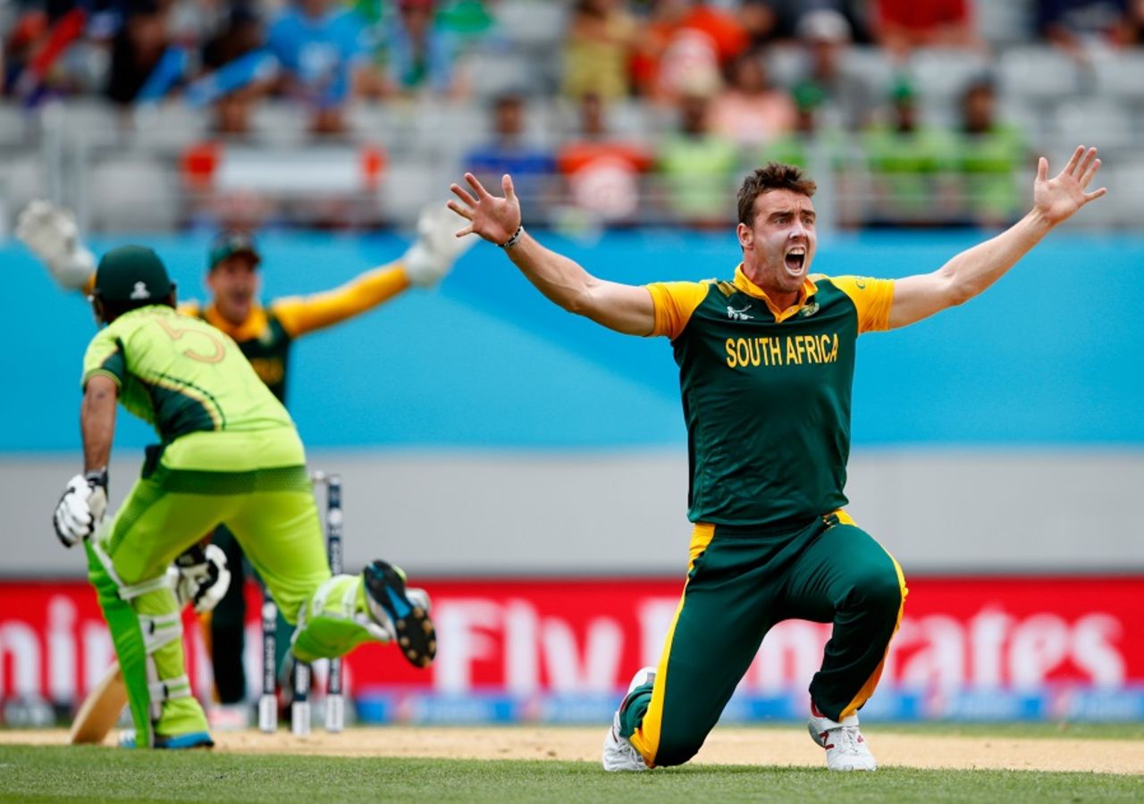 Kyle Abbott appeals for lbw, Pakistan v South Africa, World Cup 2015, Group B, Auckland, March 7, 2015