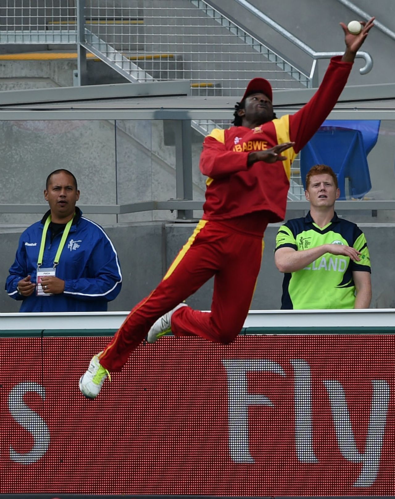 Solomon Mire attempts a catch at the boundary, Ireland v Zimbabwe, World Cup 2015, Group B, Hobart, March 7, 2015