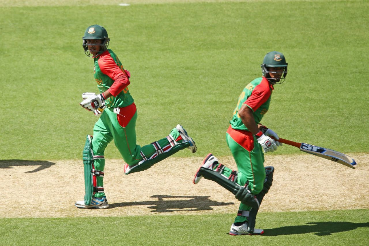 Mahmudullah and Soumya Sarkar steadied the Bangladesh innings , England v Bangladesh, World Cup 2015, Group A, Adelaide, March 9, 2015
