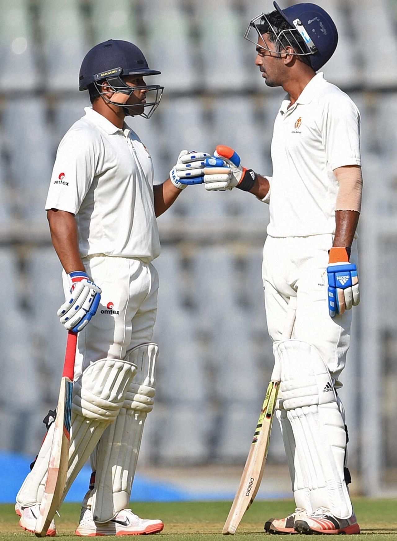 Karun Nair and KL Rahul put on 239 runs for the sixth wicket, Karnataka v Tamil Nadu, Ranji Trophy 2014-15, final, second day, Mumbai, March 9, 2015