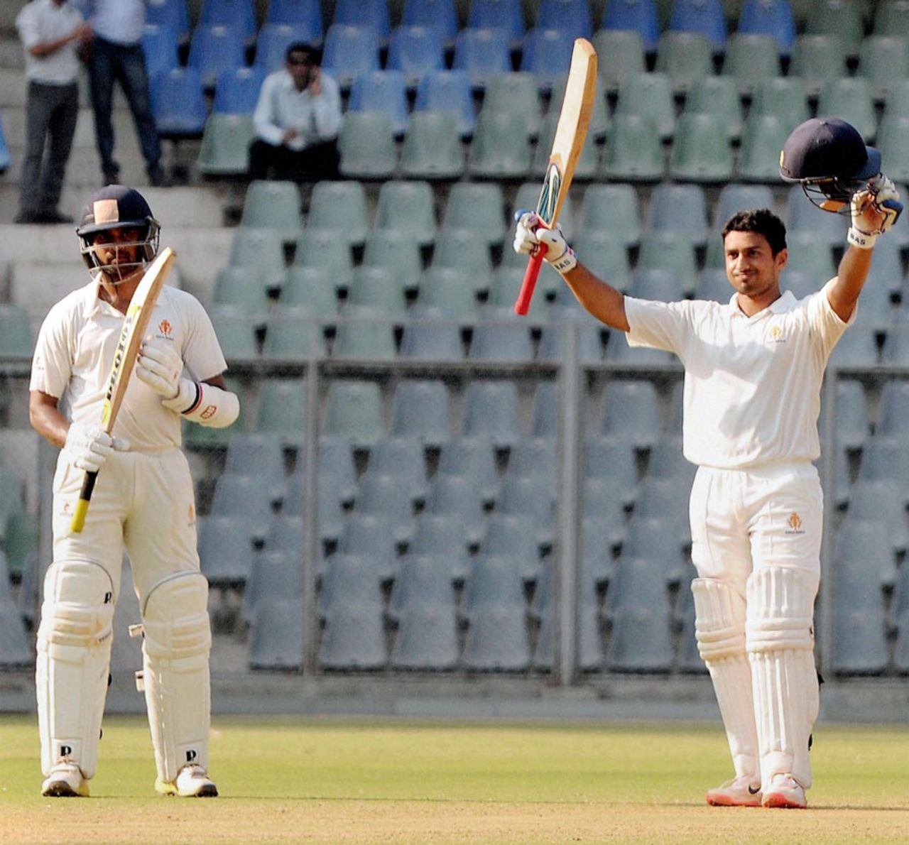 Karun Nair raises his bat after reaching a triple century, Karnataka v Tamil Nadu, Ranji Trophy 2014-15, final, 3rd day, Mumbai, March 10, 2015