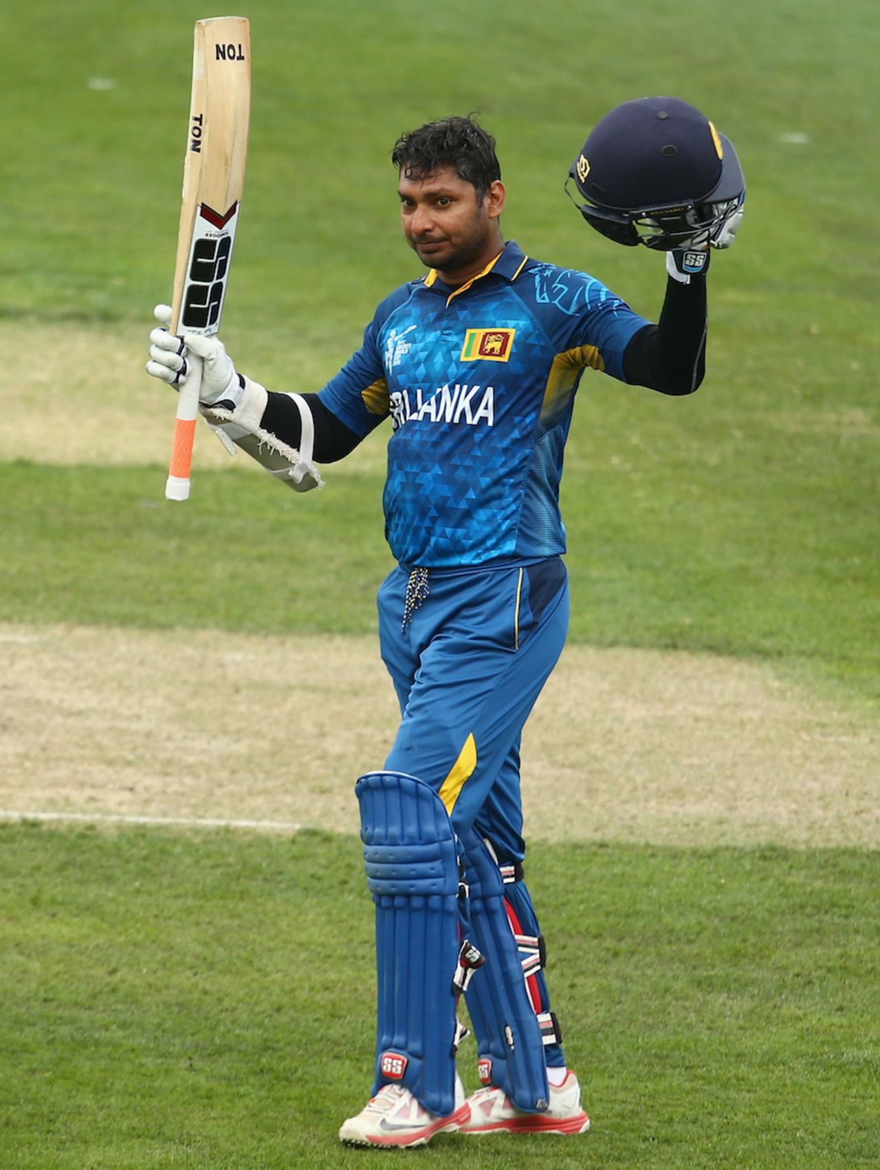 Kumar Sangakkara's modest celebration after his fourth straight hundred, Scotland v Sri Lanka, World Cup 2015, Group A, Hobart, March 11, 2015