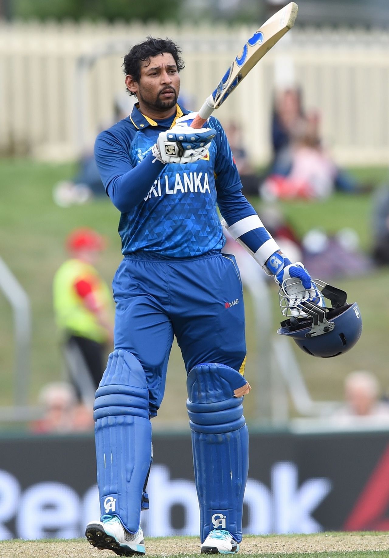 Tillakaratne Dilshan acknowledges the crowd's cheers after scoring his century, Scotland v Sri Lanka, World Cup 2015, Group A, Hobart, March 11, 2015
