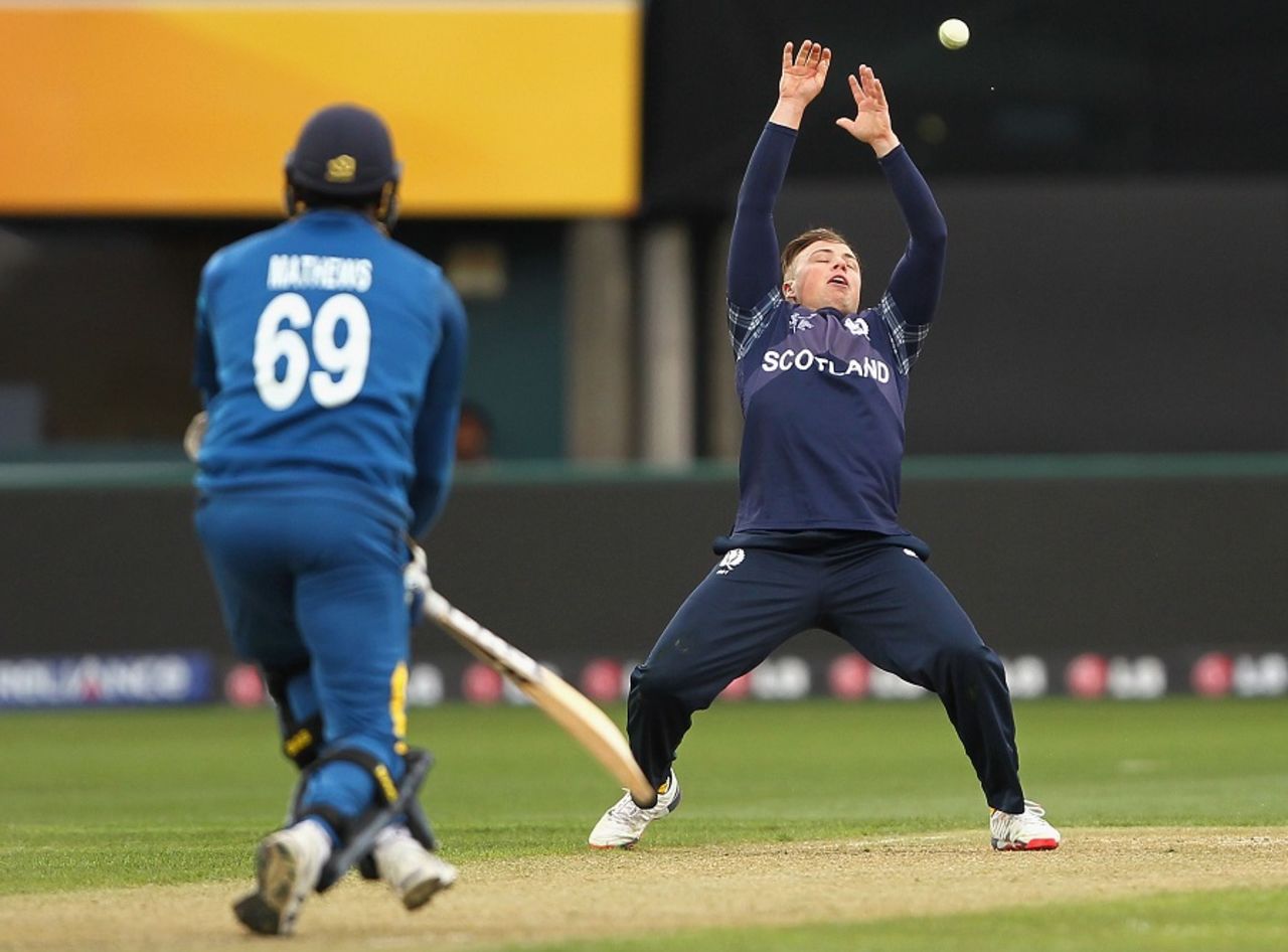 Matt Machan drops Angelo Mathews off his own bowling, Scotland v Sri Lanka, World Cup 2015, Group A, Hobart 