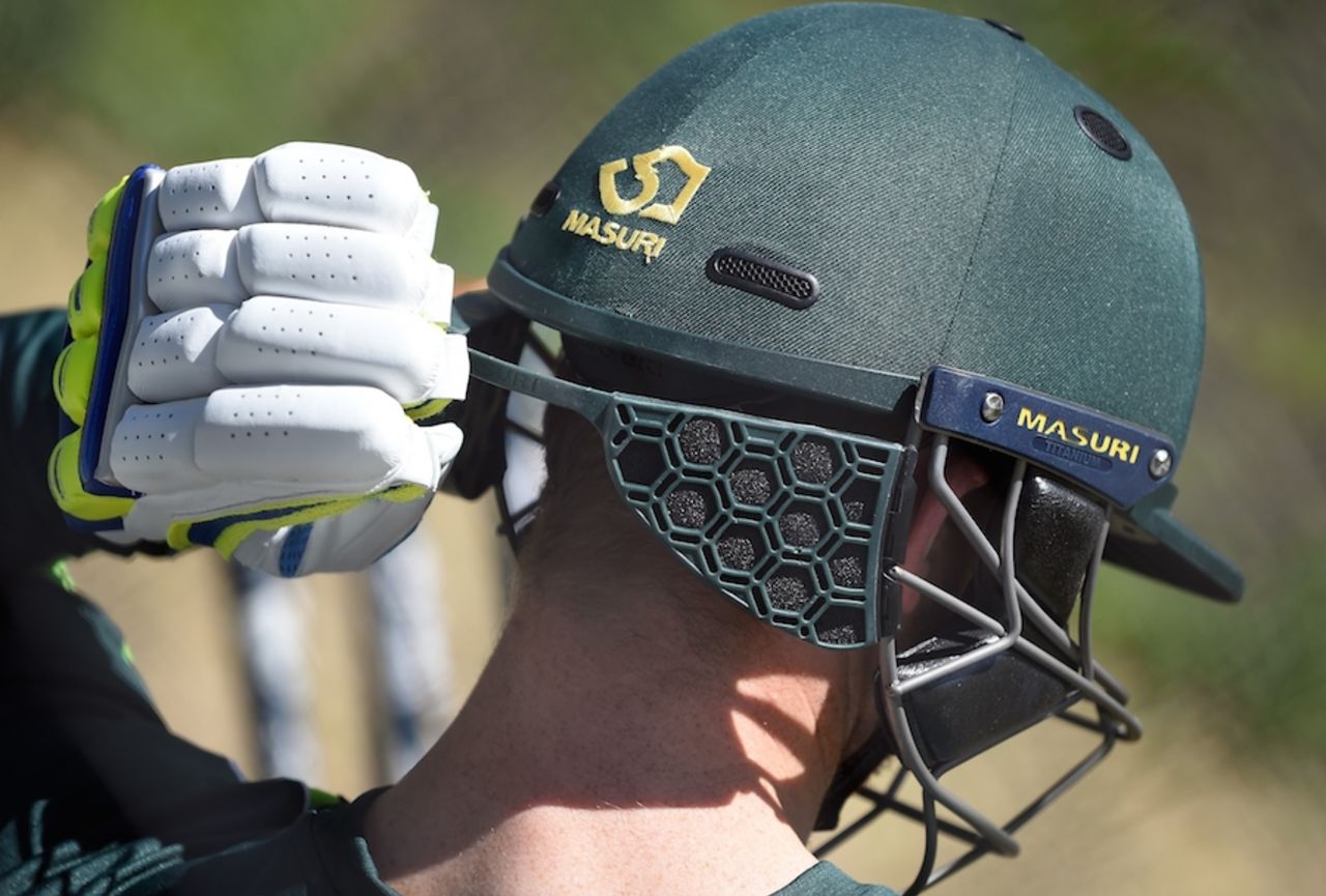 Steven Smith wears the new helmet with protection for the neck, World Cup 2015, Hobart, March 12, 2015