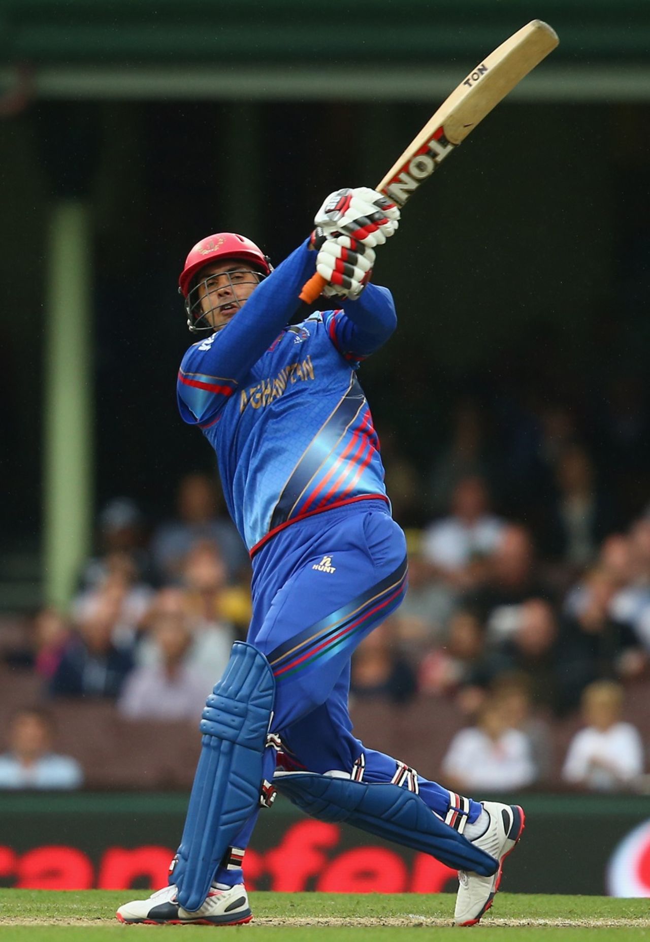 Shafiqullah goes on the attack, Afghanistan v England, World Cup 2015, Group A, Sydney, March 13, 2015
