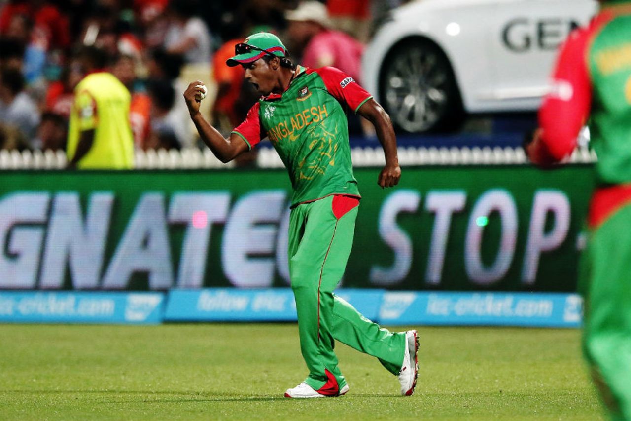 Rubel Hossain punches the air after holding on to a catch, New Zealand v Bangladesh, World Cup 2015, Group A, Hamilton, March 13, 2015