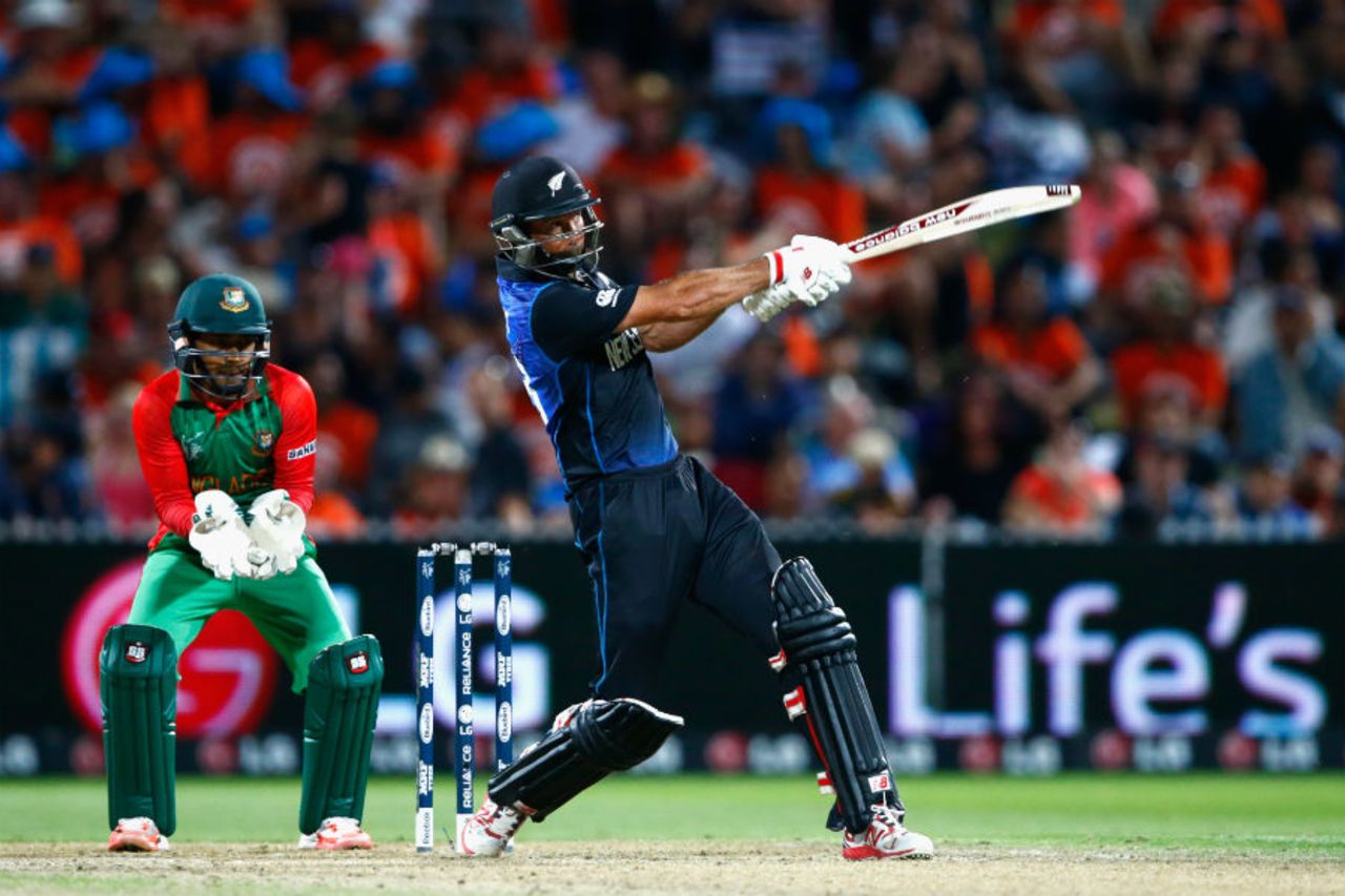 Grant Elliott thumps the ball over midwicket, New Zealand v Bangladesh, World Cup 2015, Group A, Hamilton, March 13, 2015