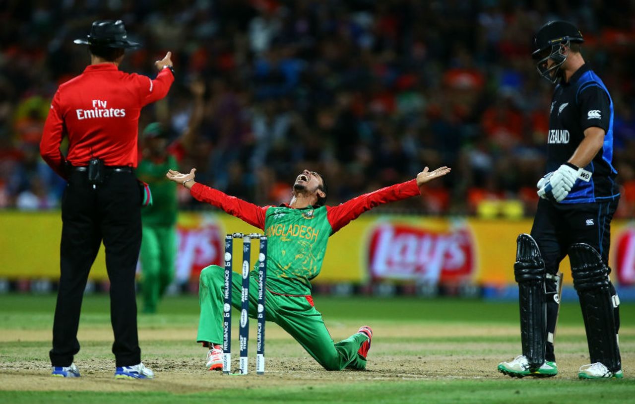 Nasir Hossain had Ross Taylor trapped lbw for 56, New Zealand v Bangladesh, World Cup 2015, Group A, Hamilton, March 13, 2015