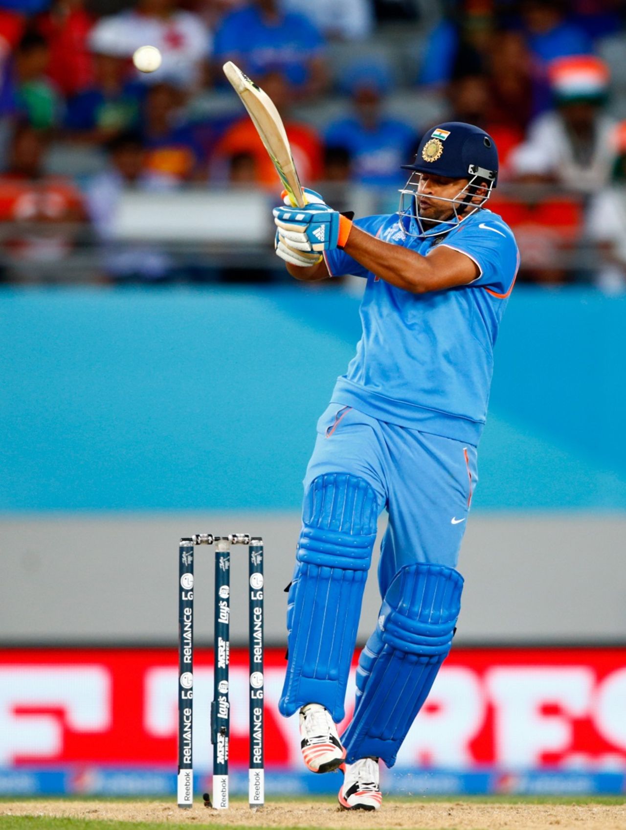 Suresh Raina was tested by short balls, India v Zimbabwe, World Cup 2015, Group B, Auckland, March 14, 2015
