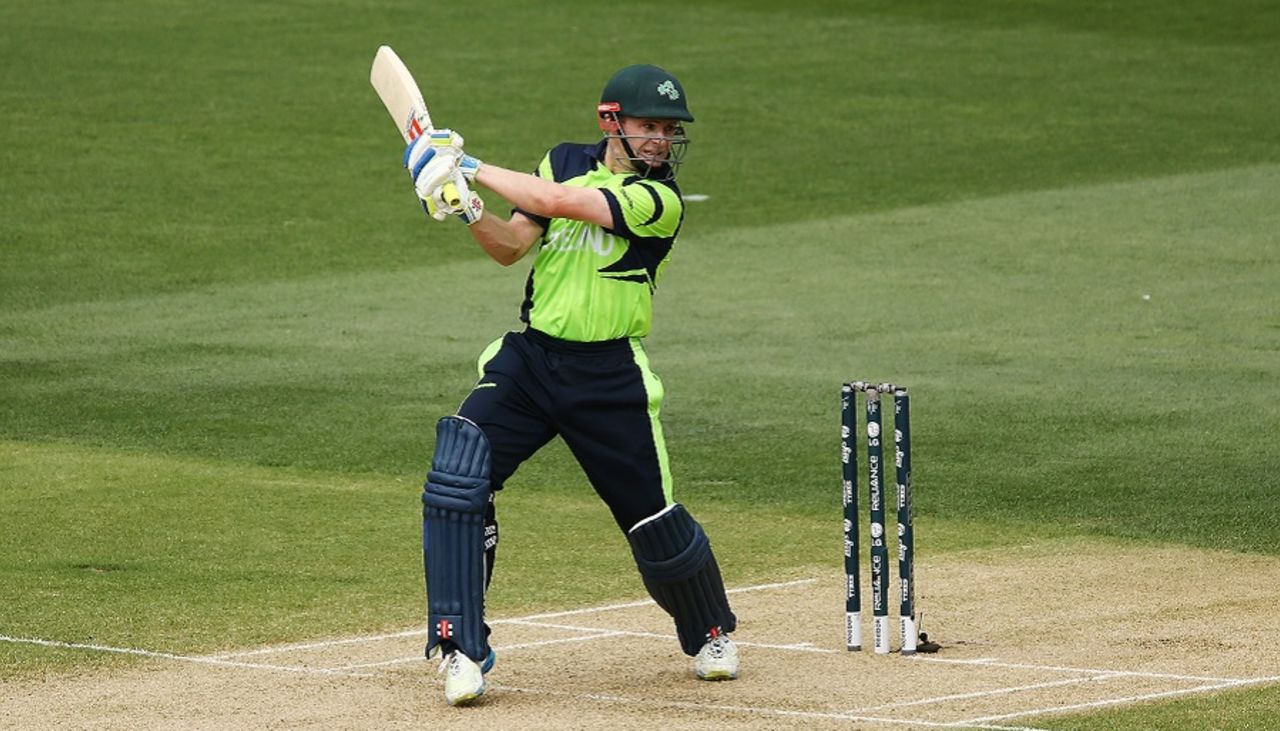William Porterfield flays the ball through the off side, Ireland v Pakistan, World Cup 2015, Group B, Adelaide, March 15, 2015