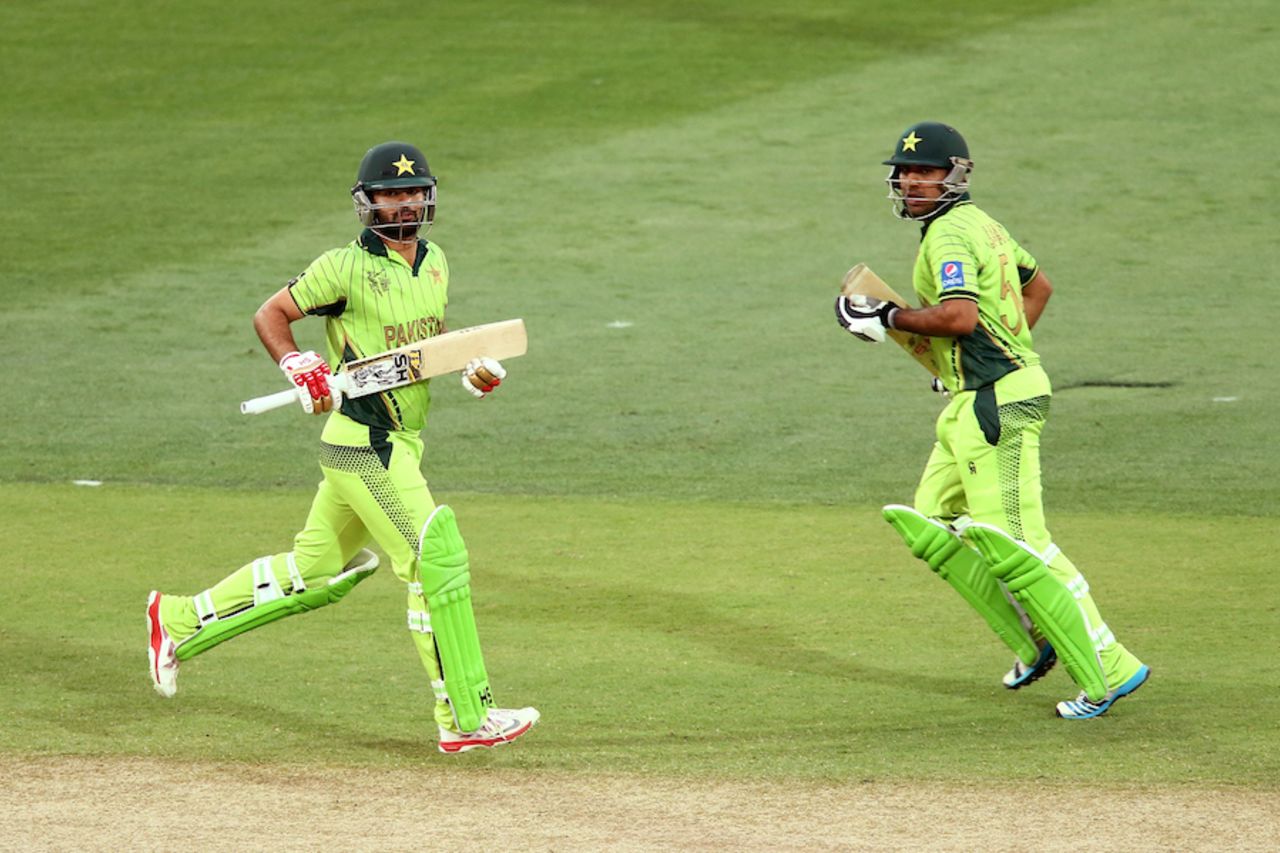 Ahmed Shehzad and Sarfraz Ahmed put on 120 for the opening stand, Ireland v Pakistan, World Cup 2015, Group B, Adelaide, March 15, 2015
